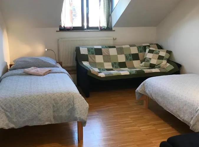 Slovinska 28